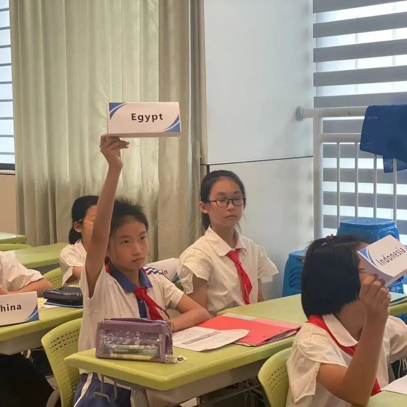 培训动态,自信演讲展现风采国培中心携手新莲小学中英双语模联课程圆满结课自信演讲,展现风采——国培中心携手新莲小学中英双语模联课程圆满结课,国培中心