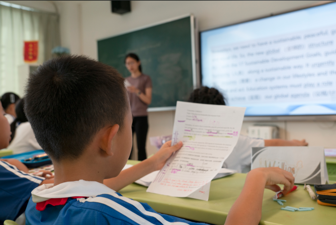 培训动态,自信演讲展现风采国培中心携手新莲小学中英双语模联课程圆满结课自信演讲,展现风采——国培中心携手新莲小学中英双语模联课程圆满结课,国培中心