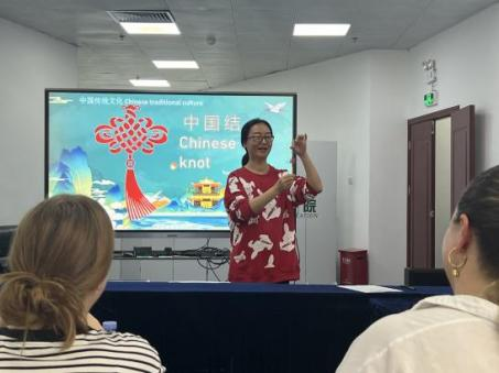 培训动态,结中外情谊品舌尖非遗国培中心开展中文课及中华文化交流活动结中外情谊品舌尖非遗国培中心开展中文课及中华文化交流活动,国培中心