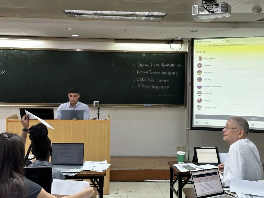 培训动态,模拟联合国,外国教师培训模拟联合国外国教师培训第四期顺利开展,国培中心