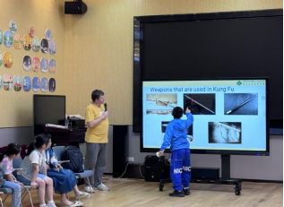 培训动态,讲好中国故事传播好中国声音福强社区城市英语角用英文讲中国故事活动顺利开展讲好中国故事、传播好中国声音-------福强社区“城市英语角，用英文讲中国故事”活动顺利开展,国培中心